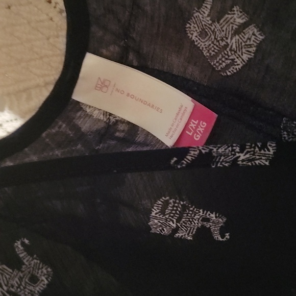 Shaw - Picture 3 of 4